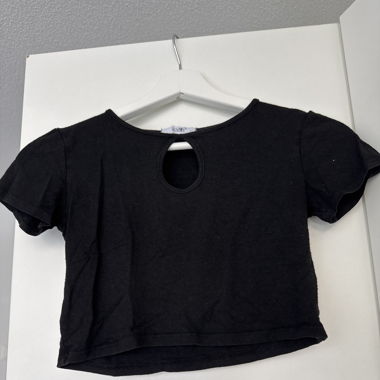Crop top noir basique