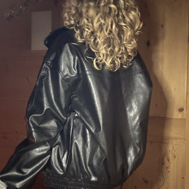 Veste en cuir noir Bershka