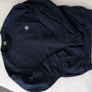 Dunkelblauer Sweatshirt-Pullover