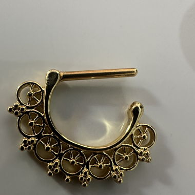 Gold Piercing für Septum 