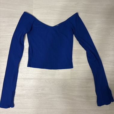 Top blu a maniche lunghe