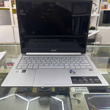 Acer Swift 3 Laptop
