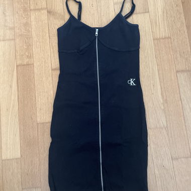 Vestito con spalline CK con zip