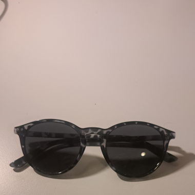 Sonnenbrille