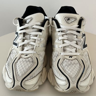 New Balance 9060 Sneakers