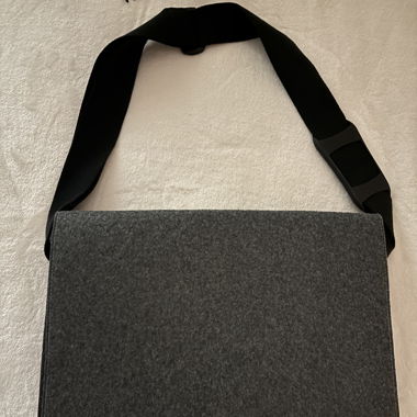 Tasche grau