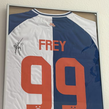 Gc Trikot von Frey unterschriben 