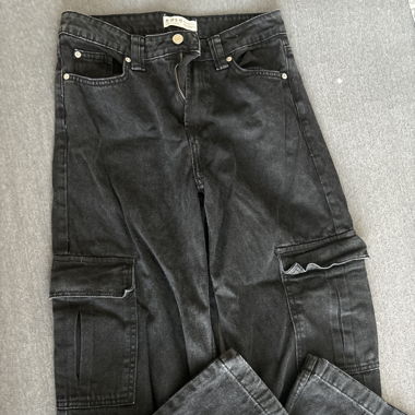 Schwarze Hose 