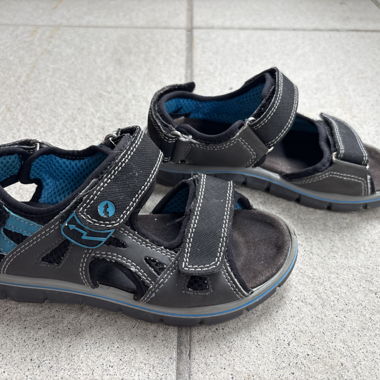 Kinder Sandalen