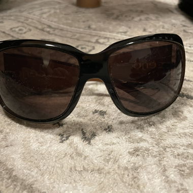 Lunettes de soleil noires