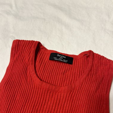 Elastisches enges Kleid