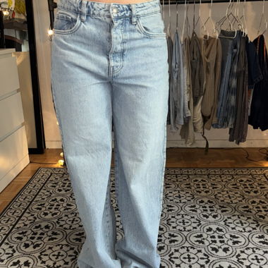 Jeans azzurri chiari