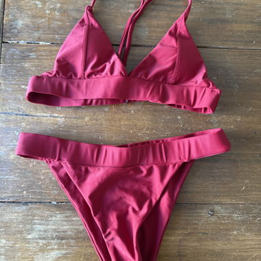 Roter Bikini
