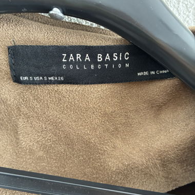 Zara Basic Mantel Beige