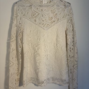 Spitzen-Longsleeve Oberteil