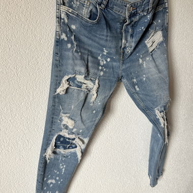 Jeans destroy