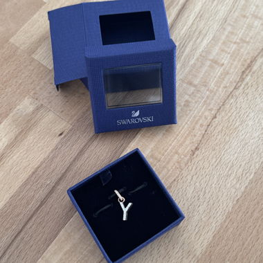 Ciondolo Swarovski a Y
