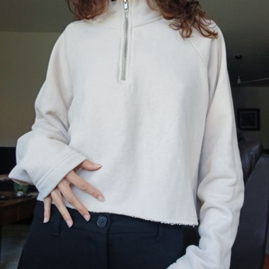 Beige zip-up cropped sweatshirt
