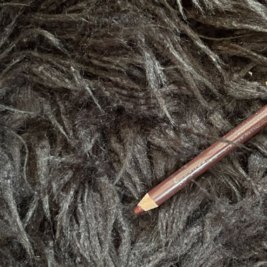 Lip liners