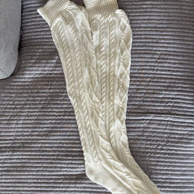 Chaussettes hautes en maille couleur crème