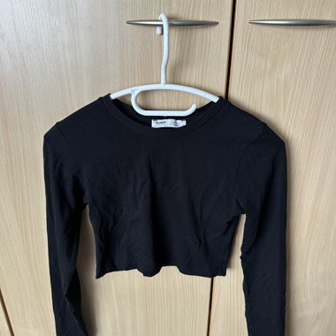Top corto nero di Pull&Bear