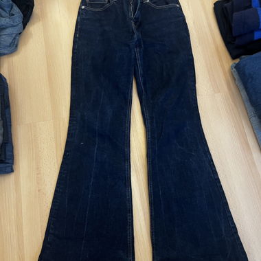 MNG Flared Jeans