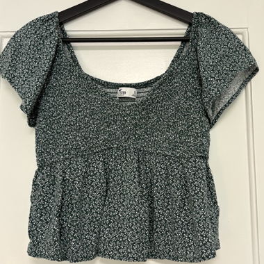 Top Hollister