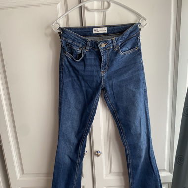 Low waisted jeans 