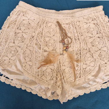 Pantaloncini in pizzo taglia S