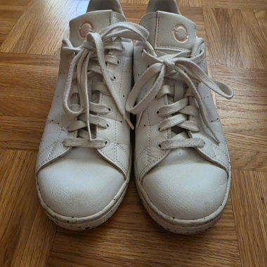 White Adidas Stan Smith Sneakers