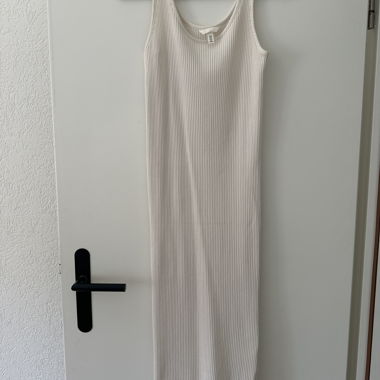 Abito lungo a coste bianco