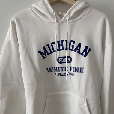 weisser Hoodie 