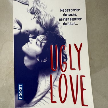 Livre "Ugly Love" de Colleen Hoover