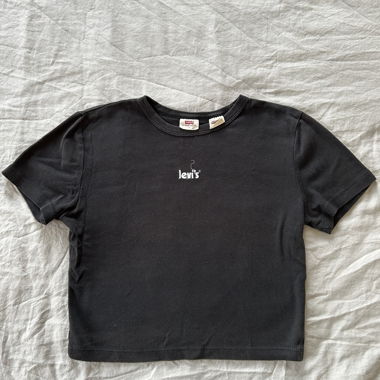 top Levi's grigio scuro