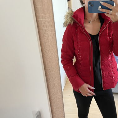 Manteau rouge