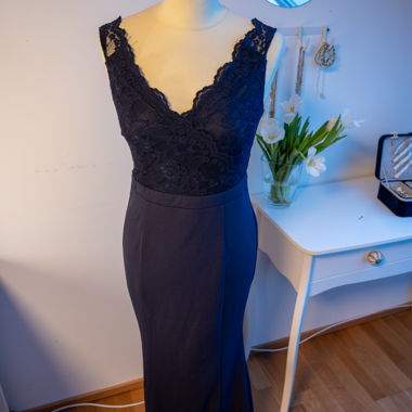 Long evening dress with lace bodice