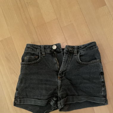 BDG - washed black shorts - XS