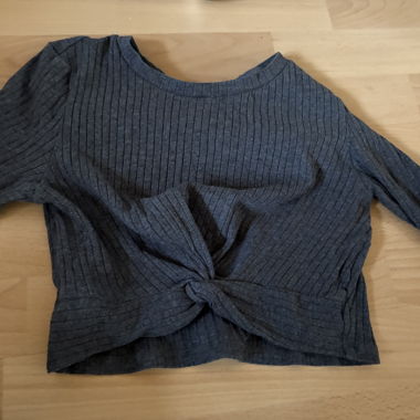 Longsleeve grigio SHEIN con nodo frontale