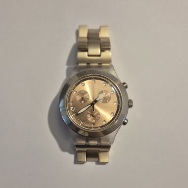 Swatch-Uhr Roségold