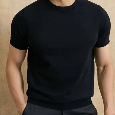 T-shirt Trico nero alla moda, texture unica