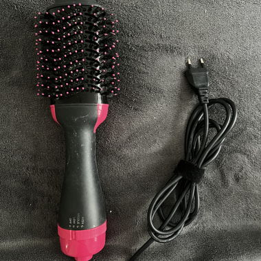 Brosse-sèche-cheveux à air chaud