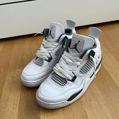 Air Jordan 4 Retro Oxidized Green
