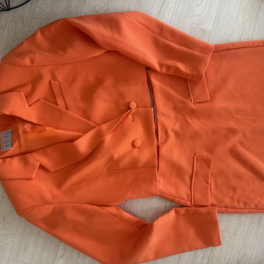 Veste blazer orange avec deux pièces Tock