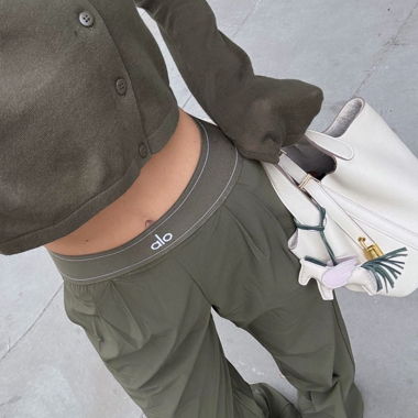 Pantalon Alo olive
