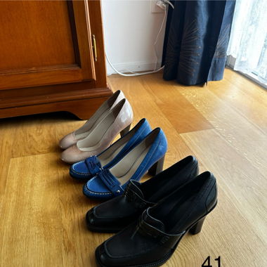 Navyboot Heels