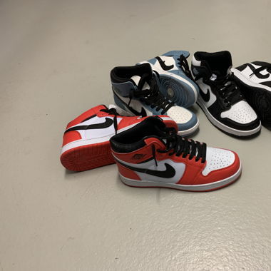 3 Paar Turnschuhe / Sneakers - NEU! - Gr. 39