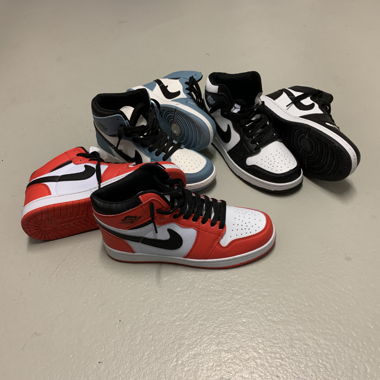 3 Paar Turnschuhe / Sneakers - NEU! - Gr. 39