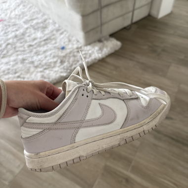 Baskets Nike blanches/grises