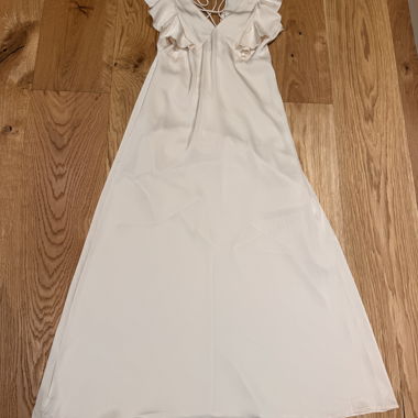 White standesamt dress with ruffles and lacing