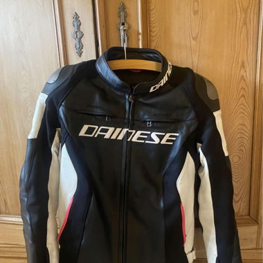 À vendre veste de moto dainese taille 42